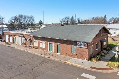 205 2nd St Sw, Braham, MN, 55006-3103 | Card Image