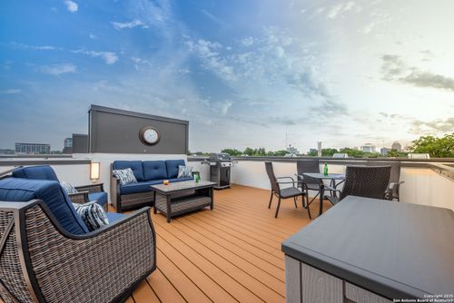 unit-302-318 W Grayson St, San Antonio, TX, 78212-1557 | Card Image