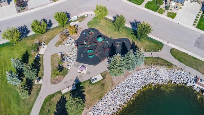 46 Canyoncrest Court W, Home with 6 bedrooms, 4 bathrooms and 4 parking in Lethbridge AB | Image 49