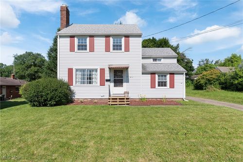 3213 Frazer Ave Nw, Canton, OH, 44709-3001 | Card Image