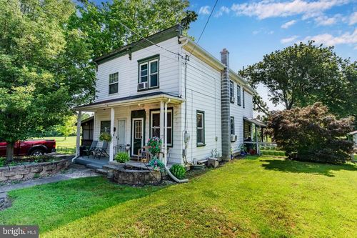 121 Spruce St, CARLISLE, PA, 17013-2624 | Card Image