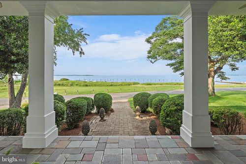 90 River Dr, ANNAPOLIS, MD, 21403-4441 | Card Image