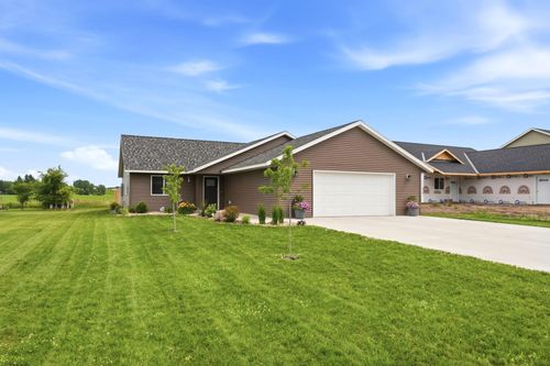 716 W 8th St, Litchfield, MN, 55355-1641 | Card Image
