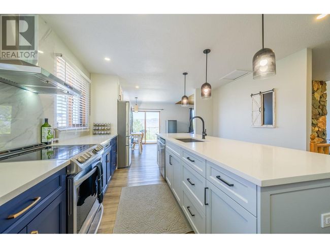 356 Gleneagles Dr, House other with 6 bedrooms, 5 bathrooms and 2 parking in Kamloops BC | Image 10