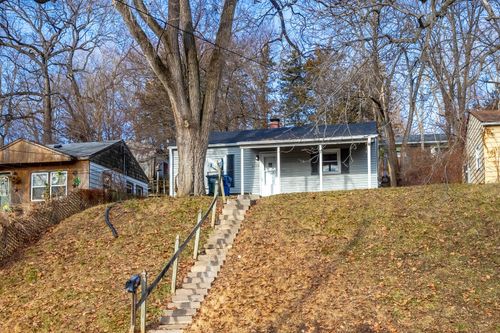 3128 Indian Rd, Davenport, IA, 52802-2044 | Card Image
