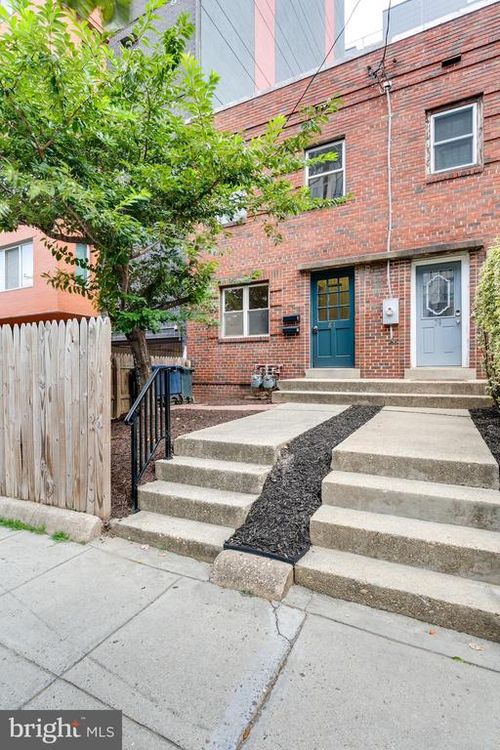 81 Q St Sw, WASHINGTON, DC, 20024-3439 | Card Image