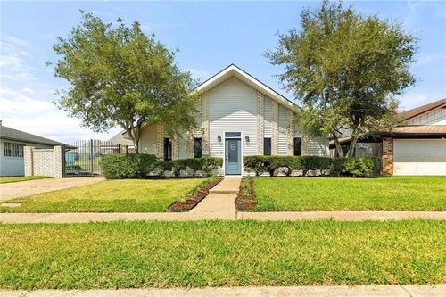 5020 Randolph St, Marrero, LA, 70072-4923 | Card Image