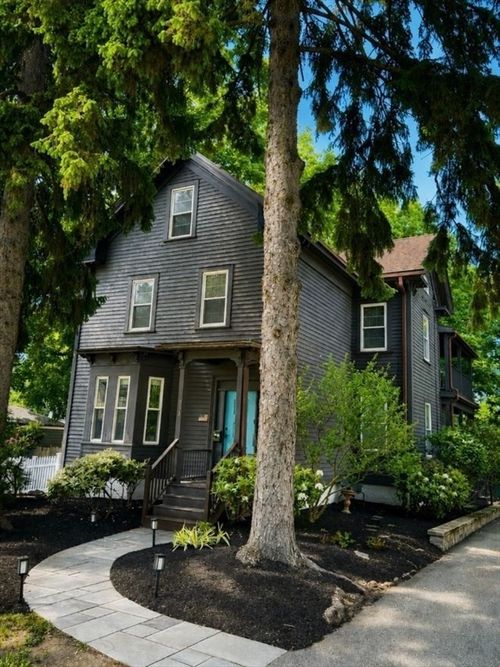 293 Woburn St, Reading, MA, 01867-2841 | Card Image