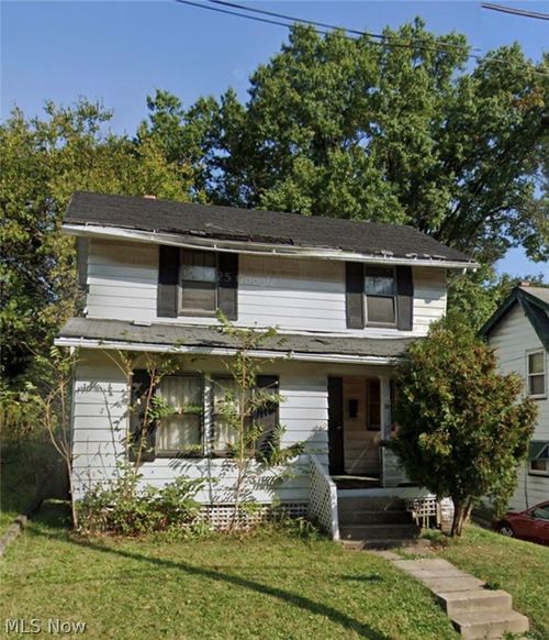 30 Zents Avenue, Youngstown, OH, 44505 | Card Image
