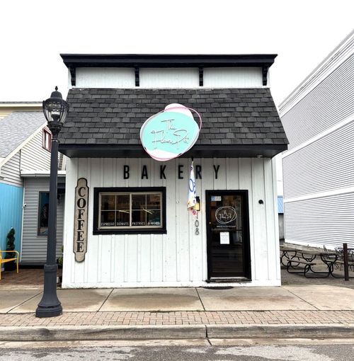 108 River St, Elk Rapids, MI, 49629-9614 | Card Image