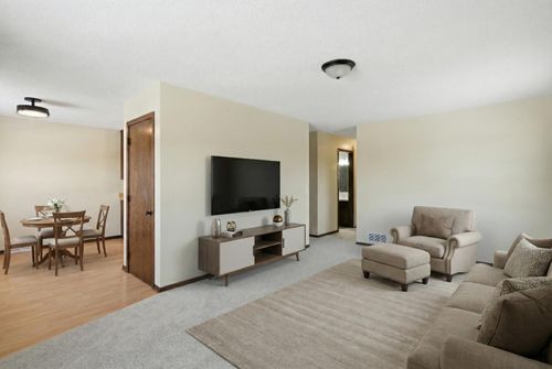 960 43 1/2 Ave Ne, Columbia Heights, MN, 55421-3013 | Card Image