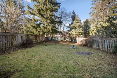 436 Fairlawn Ave, House other with 3 bedrooms, 2 bathrooms and 4 parking in North York ON | Image 3