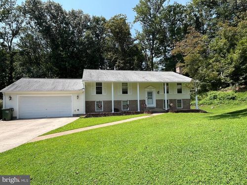 12304 Cedarwood Ct, WOODBRIDGE, VA, 22192-1901 | Card Image