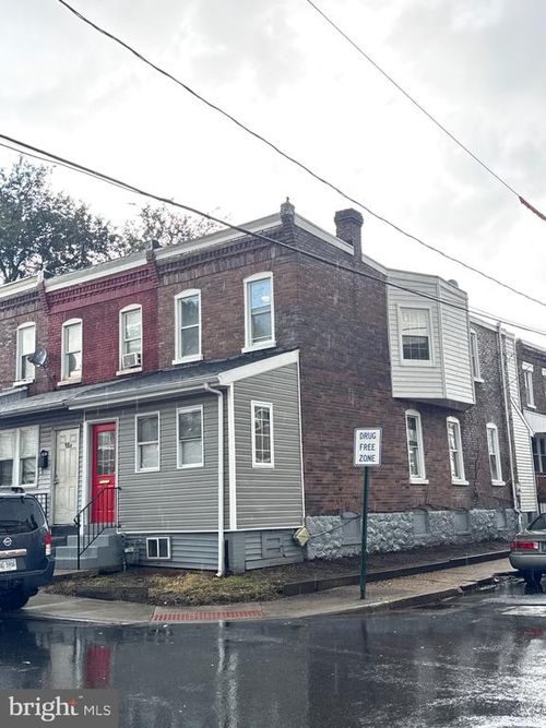 111 E 24th St, WILMINGTON, DE, 19802-4301 | Card Image