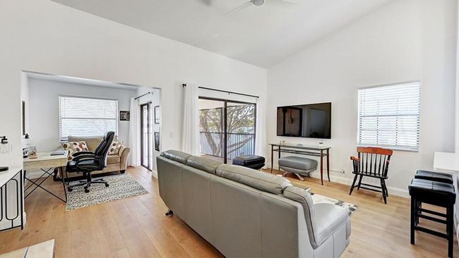 810 - 810 Congressional Way, Condo with 2 bedrooms, 2 bathrooms and null parking in Deerfield Beach FL | Image 10