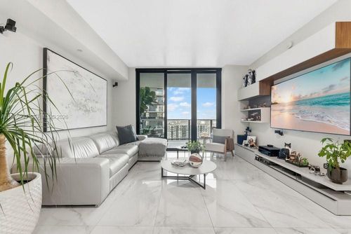 4011-1010 Brickell Ave, Miami, FL, 33131 | Card Image