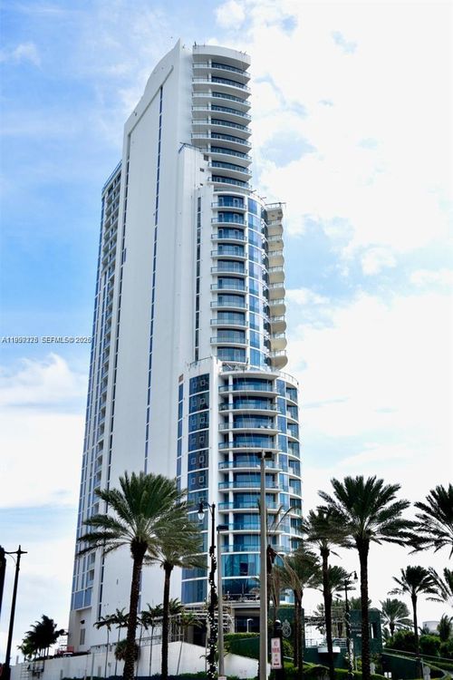 2802-17475 Collins Ave, Sunny Isles Beach, FL, 33160-4099 | Card Image