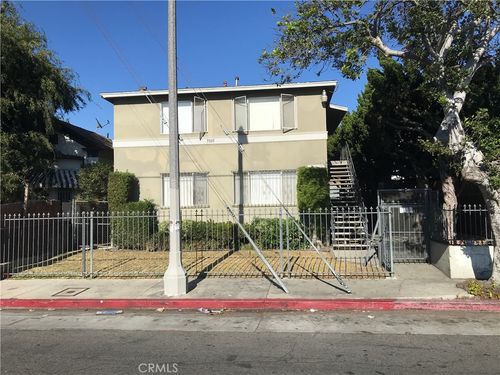 7906 S San Pedro St, Los Angeles, CA, 90003-2669 | Card Image