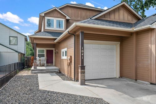 1041 N Clithero Dr, Boise, ID, 83703-5705 | Card Image