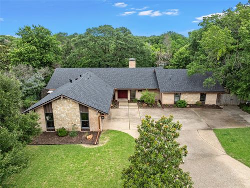 2605 Woodmont Cir, Waco, TX, 76710-1633 | Card Image