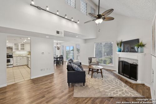 c122-2918 Ranch Road 620 N, Austin, TX, 78734-2258 | Card Image