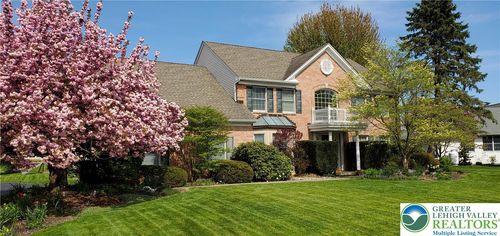 2215 Apple Rd, FOGELSVILLE, PA, 18051-1906 | Card Image