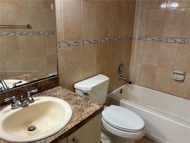APT-106 - 8720 N Sherman Cir, Condo with 2 bedrooms, 2 bathrooms and null parking in Miramar FL | Image 12