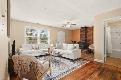 2312 Albright Dr, Greensboro, NC, 27408-5416 | Card Image