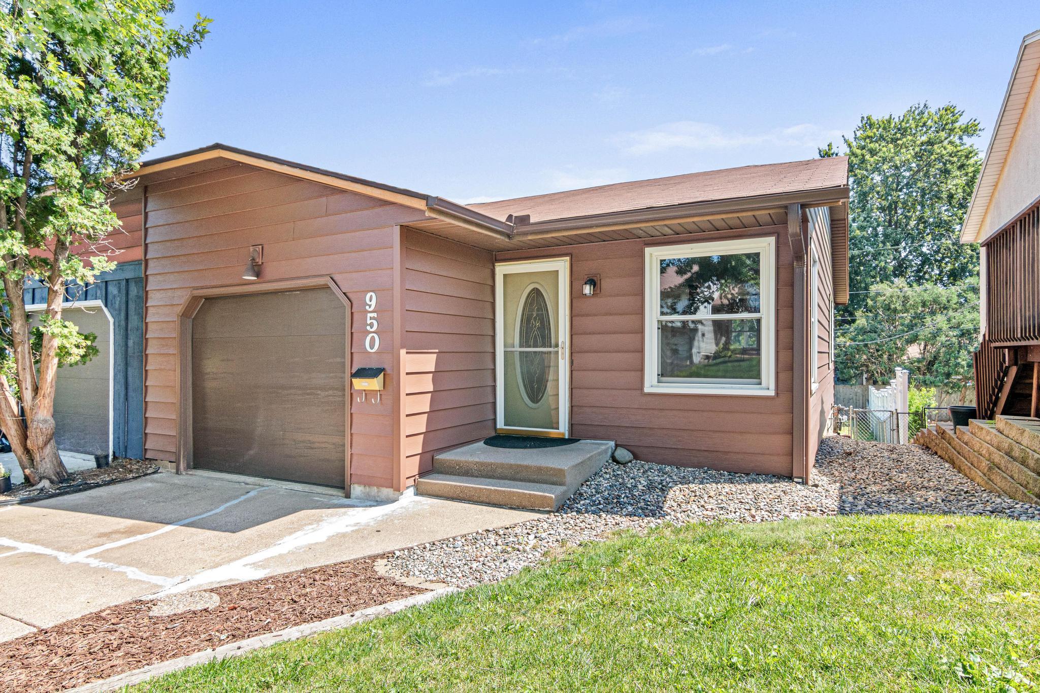 17th Ave, South Saint Paul, MN 55075