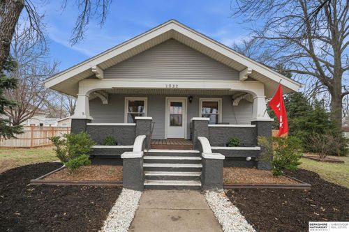 1932 N Lincoln Ave, York, NE, 68467-1024 | Card Image