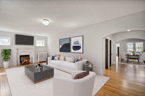 apt-3-2112 Emerson Ave S, Minneapolis, MN, 55405-2689 | Card Image