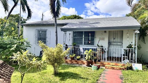 1600 Nw 36th Ave, Miami, FL, 33125-1736 | Card Image