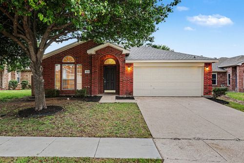 1022 Port Isabel Dr, Little Elm, TX, 75068-5917 | Card Image