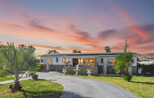 9911 Haitian Dr, Cutler Bay, FL, 33189-1613 | Card Image