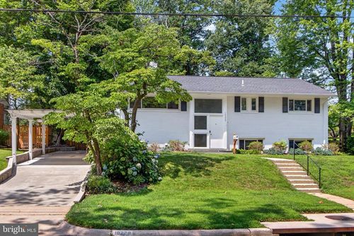 10228 Hatherleigh Dr, BETHESDA, MD, 20814-2224 | Card Image