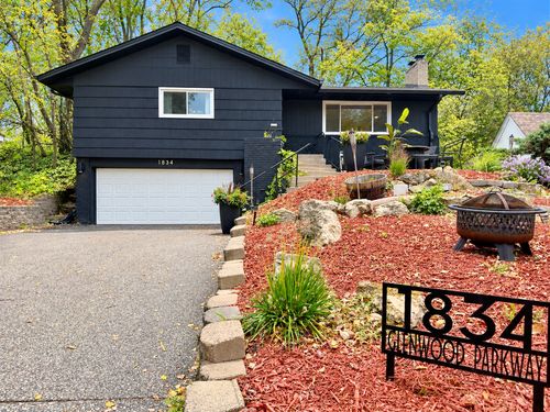1834 Glenwood Pkwy, Golden Valley, MN, 55422-4229 | Card Image