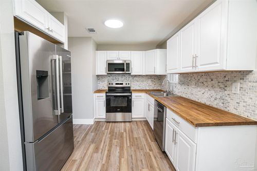 4494 Landes Dr, Pensacola, FL, 32505-3035 | Card Image