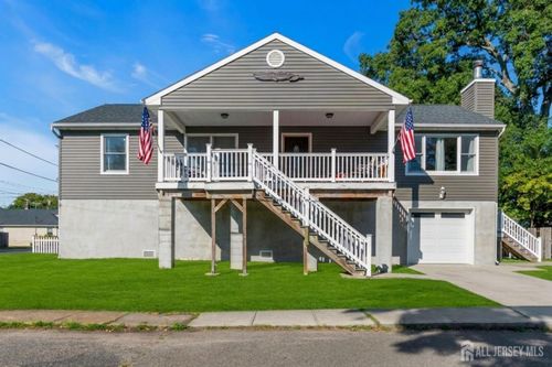 11 Beechwood Ave, Keansburg, NJ, 07734-1758 | Card Image