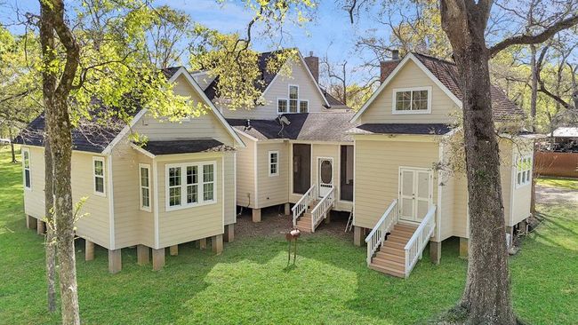 20802 Pecan Bend Rd, House other with 4 bedrooms, 4 bathrooms and 3 parking in Damon TX | Image 42