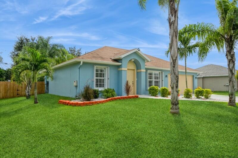 Peach St, Port Saint Lucie, FL 34983