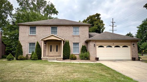 44783 Lake Crest Dr, Van Buren Twp, MI, 48111-2417 | Card Image