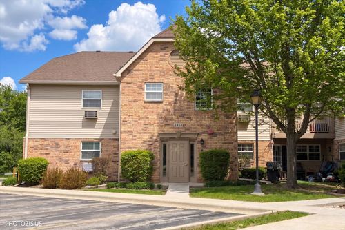 2f-1414 W Clear Water Cir, Round Lake Beach, IL, 60073-4609 | Card Image