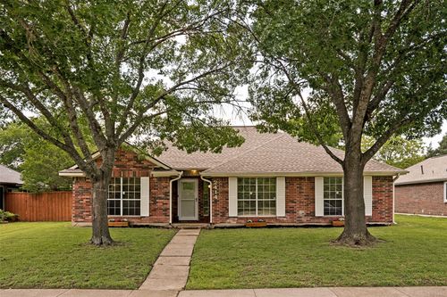 2414 Mapleridge Dr, Garland, TX, 75044-4658 | Card Image