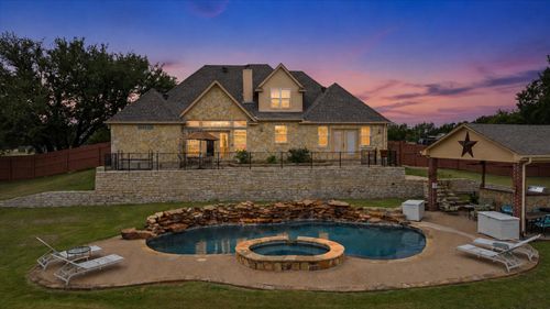 1704 Texas Dr, Glen Rose, TX, 76043-4326 | Card Image