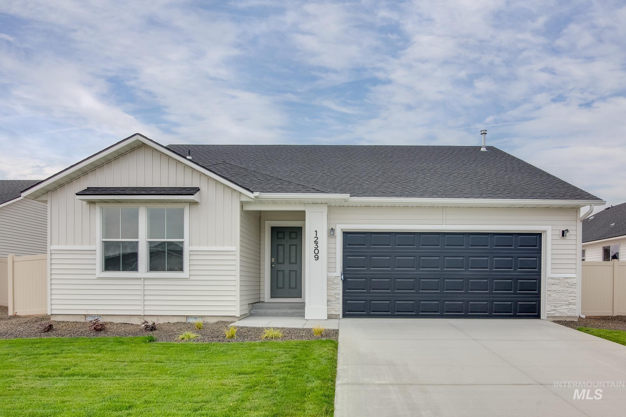 Genevieve St, Caldwell, ID 83607