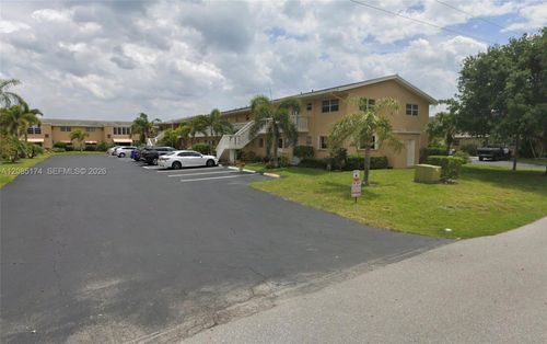 102-2102 Ne 1st Way, Boynton Beach, FL, 33435-2323 | Card Image