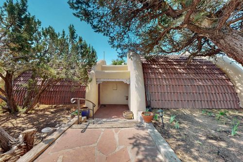 1 Frasco Way, Santa Fe, NM, 87508-8200 | Card Image