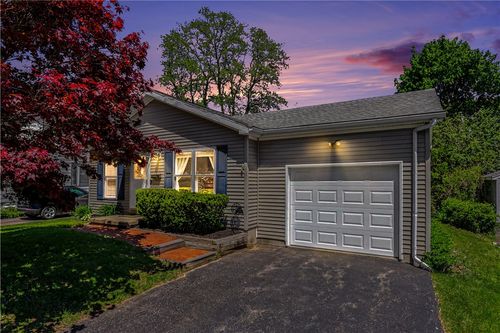 98 Dewberry Dr, Irondequoit, NY, 14622-1243 | Card Image