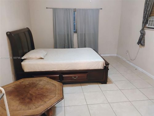 1-**** Thomas Rd, West Park, FL, 33023-5257 | Card Image
