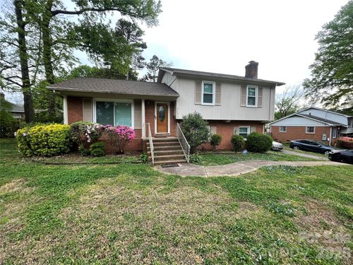 3133 Rosehill Dr, Charlotte, NC, 28212-5722 | Card Image